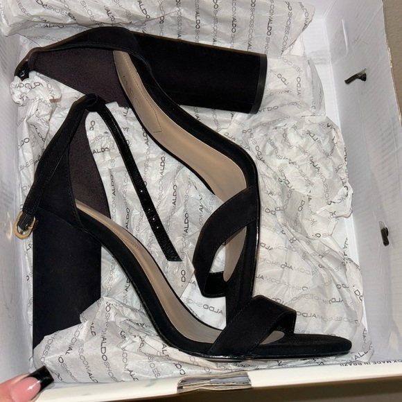 ALDO - Picture 2 of 5